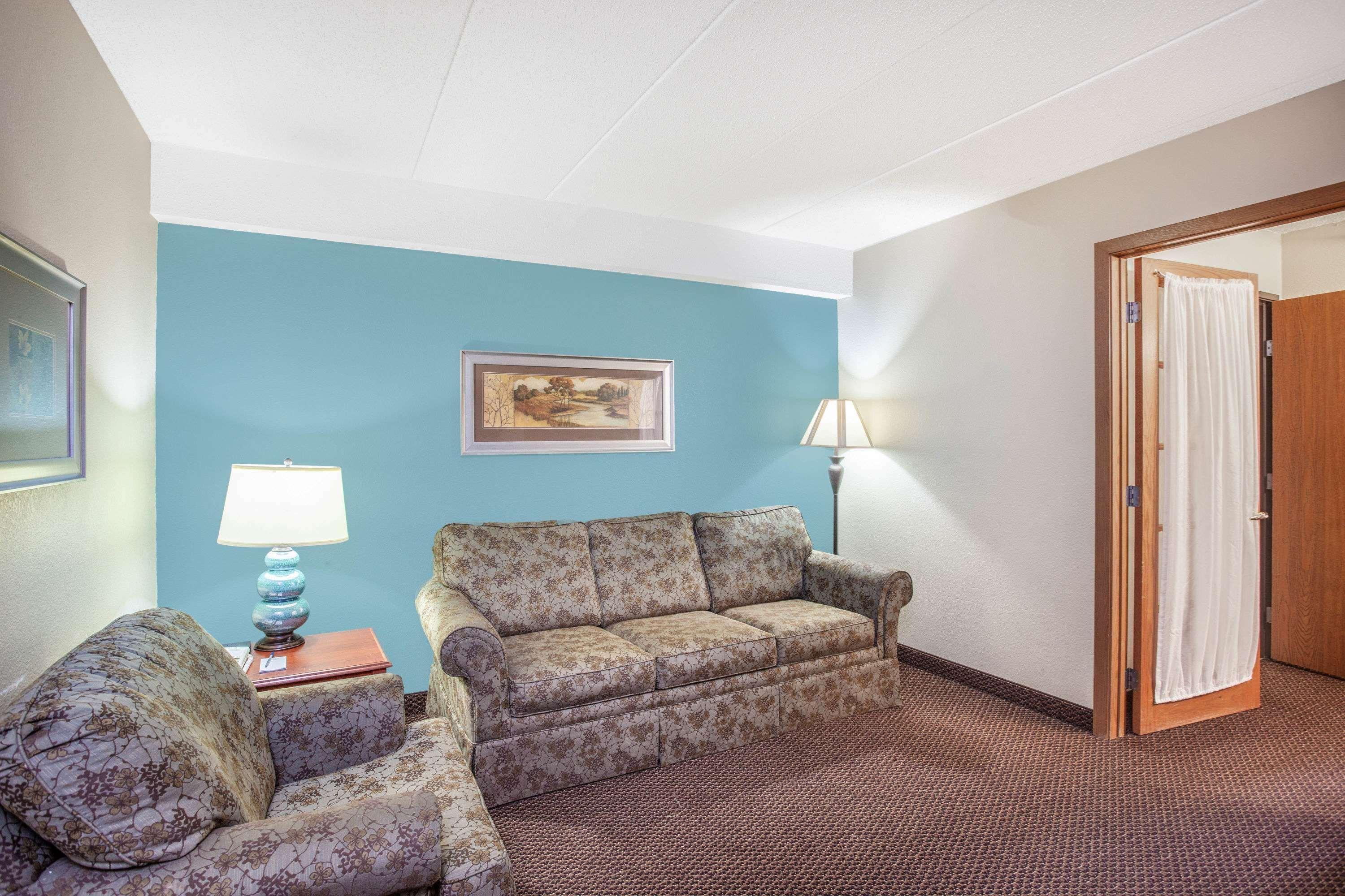 Americinn By Wyndham St. Peter Exterior photo
