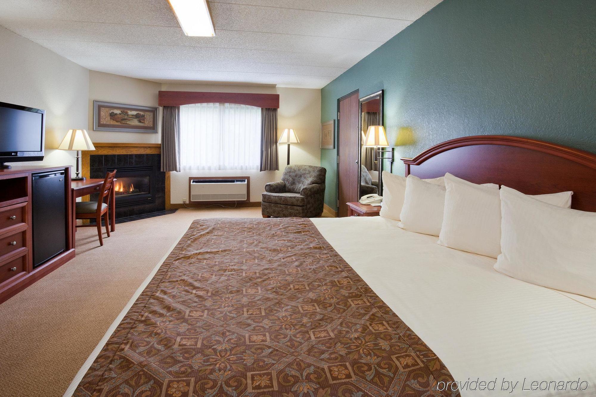Americinn By Wyndham St. Peter Exterior photo